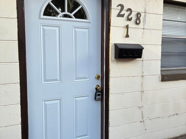 228 S Summit St Unit 1