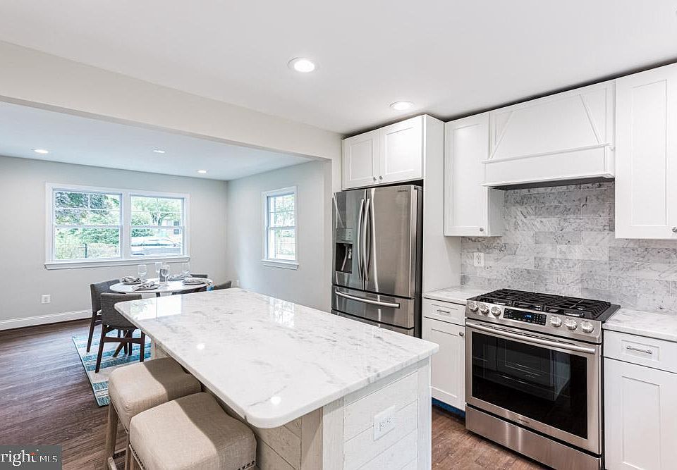 1st image of 3005 Crane Dr