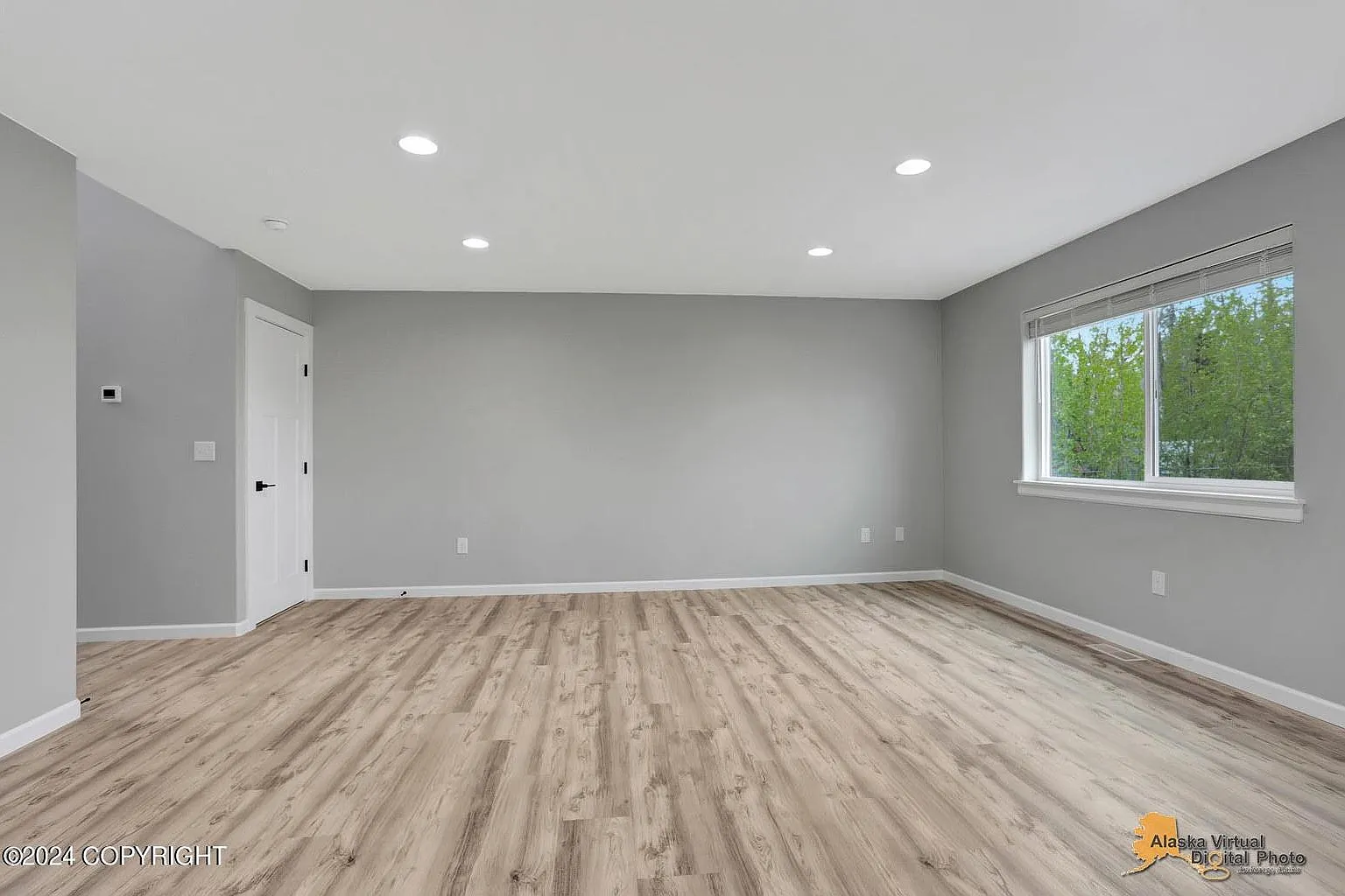 3 bed, 2.5 bath, 1800 sqft, $2,200 — Photo 4