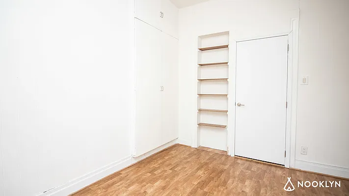 Rented by Nooklyn NYC LLC | media 4