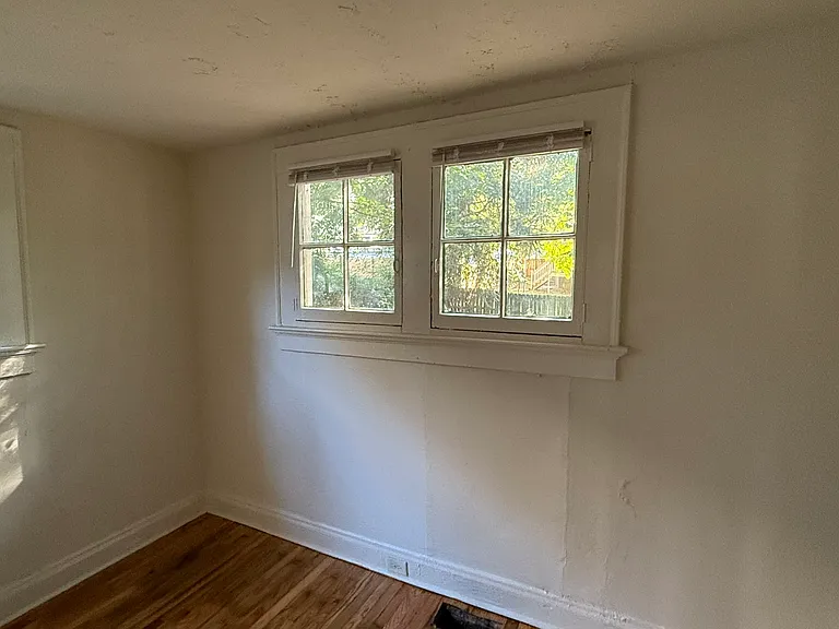Back Bedroom/Office