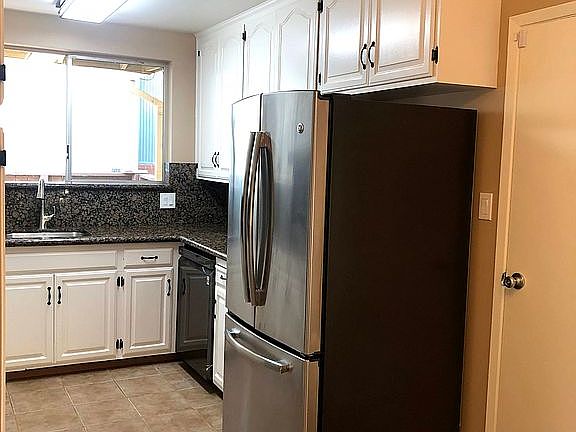 Newly Renovated Kitchen