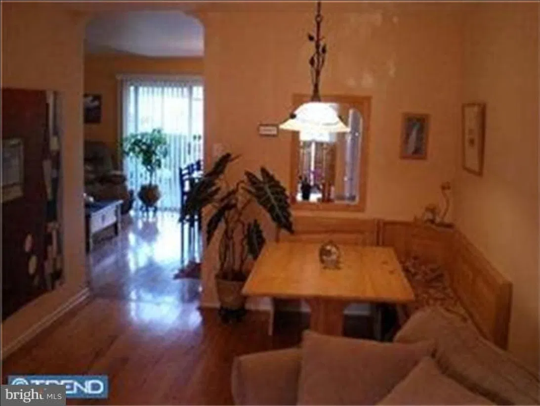 3 bed, 2100 sqft, $2,800 — Photo 3