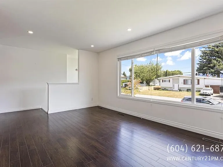 10245 Wedgewood Dr #UPPER — Photo 6