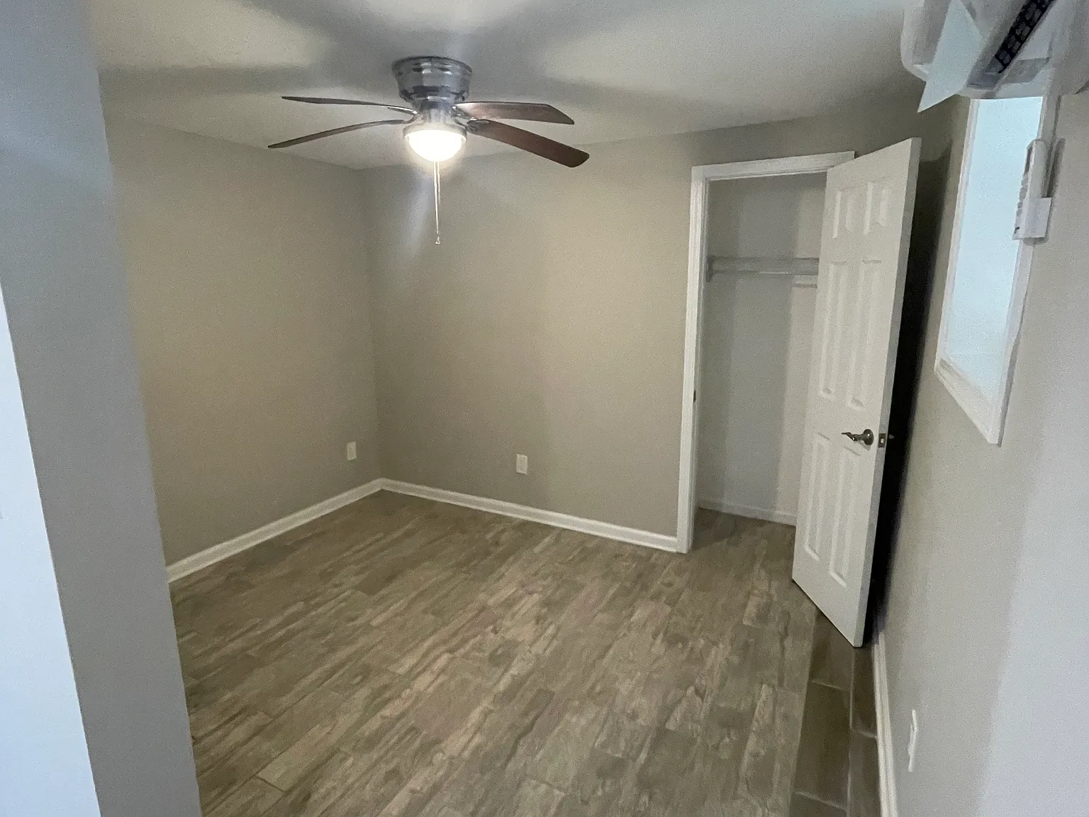 Studio, 550 sqft, $1,000 — Photo 3