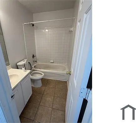 53 Carriage Lake Dr — Photo 10