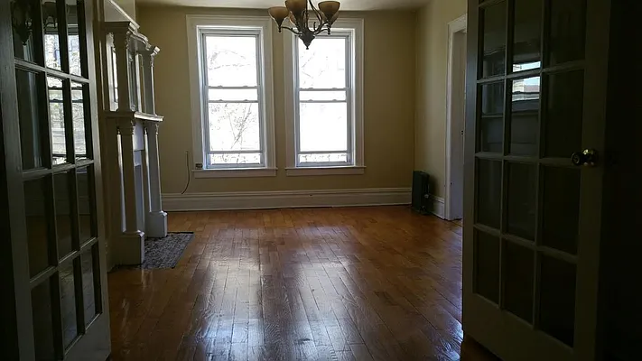 Rented by Lang Realty LLC | media 9