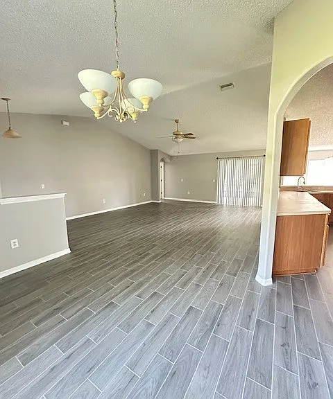 102 Pritchard Dr — Photo 7