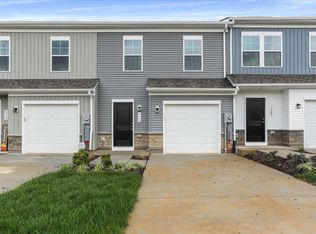 215 Olympus Rd, Charles Town, WV 25414