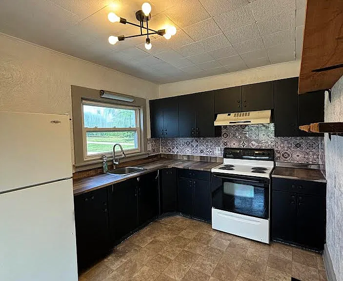 3300 S Bunger Rd — Photo 2