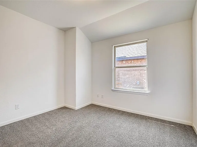 6736 Brindisi Pl — Photo 20