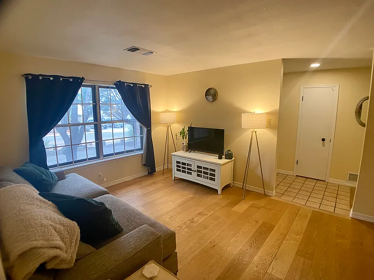 12413 Morocco Rd NE — Photo 10