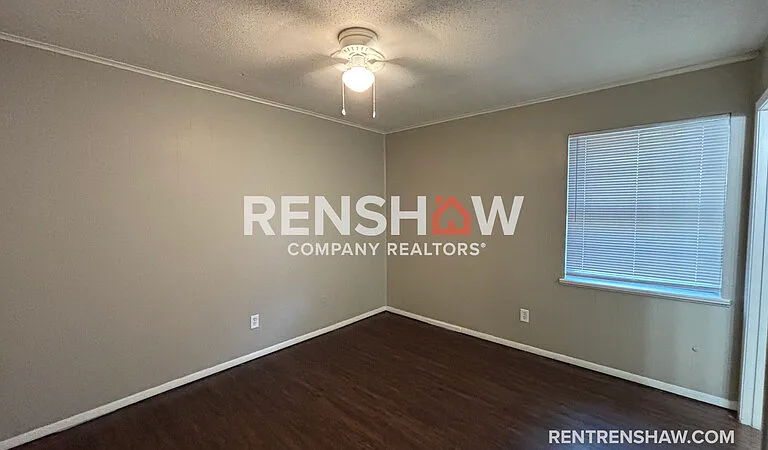 2890 Meadowbrook Dr — Photo 5