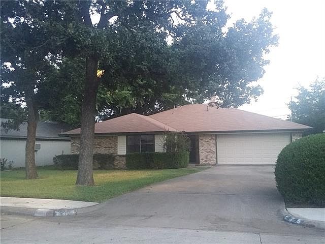 1st image of 125 Oakhaven Dr