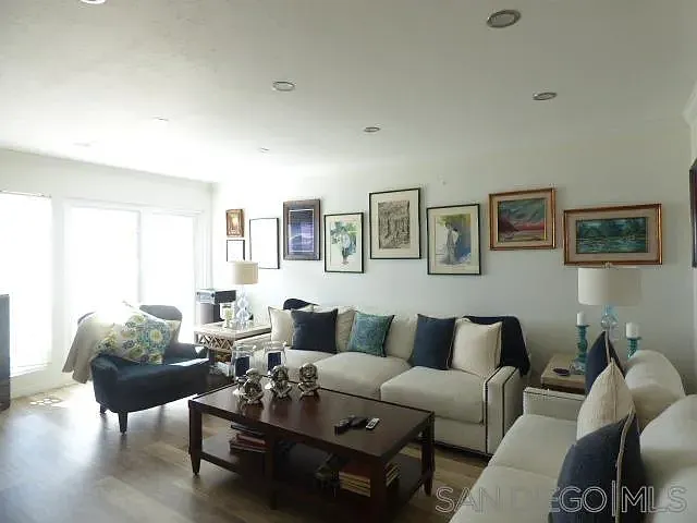 6743 Fashion Hills Blvd — Photo 10