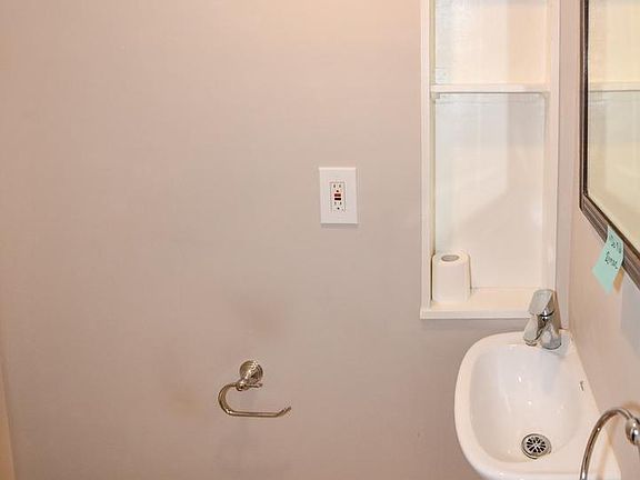 5th image of 2231 Guilford Ave