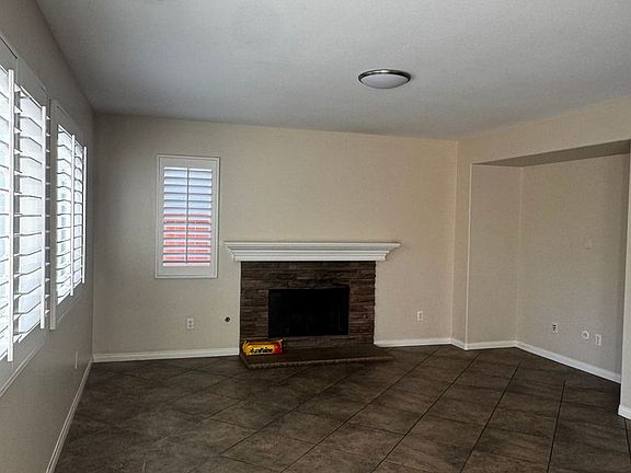 4th image of 11408 Magnolia St