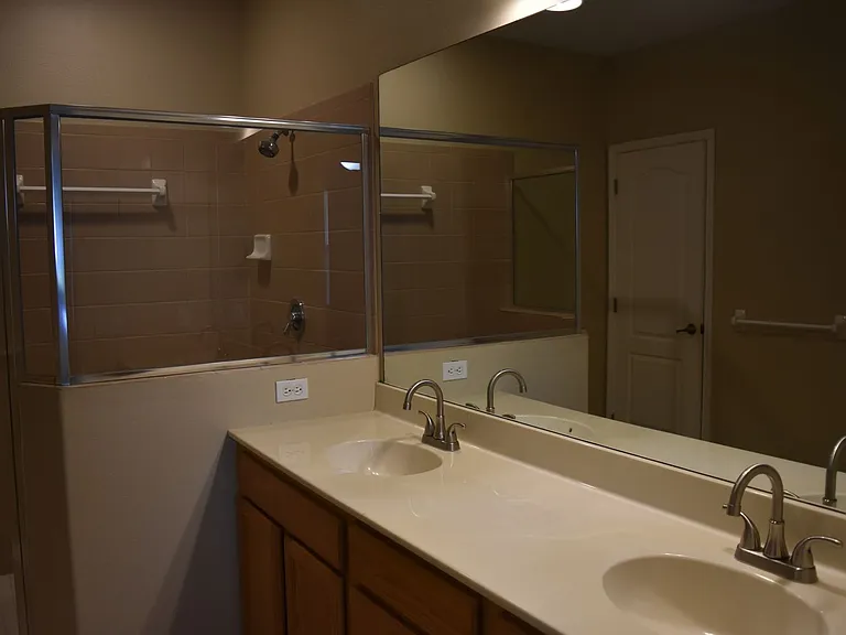1040 Venetian Dr #203 — Photo 13