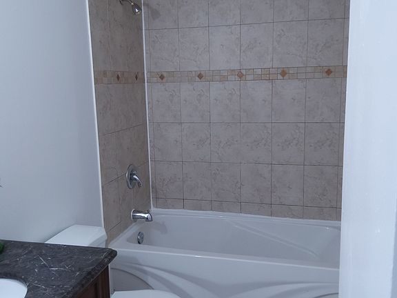 5th image of 243 Cedarholme Ave
