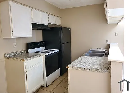 1400 Clamp Ave #303