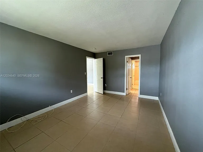 2040 NW 89th Ave #204 — Photo 4