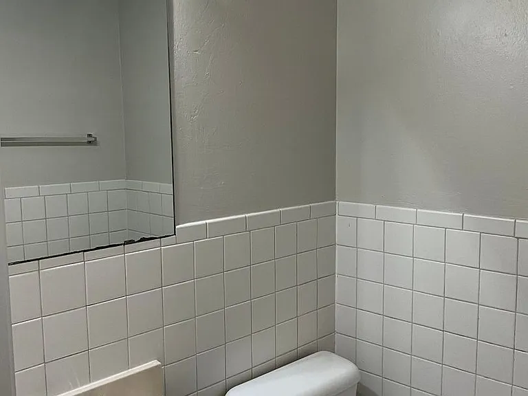 Terraces at Nichols Hills Renovated Two-Bedrooms — Photo 26