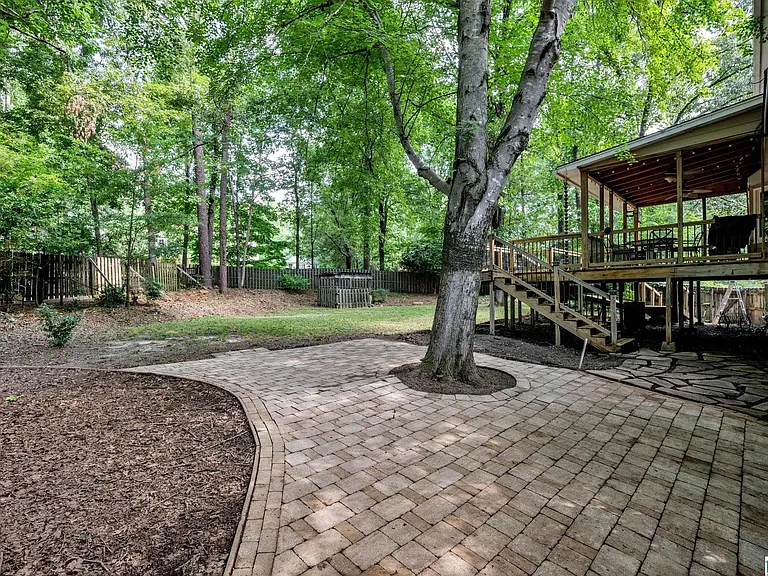 5501 Heath Row Dr — Photo 3