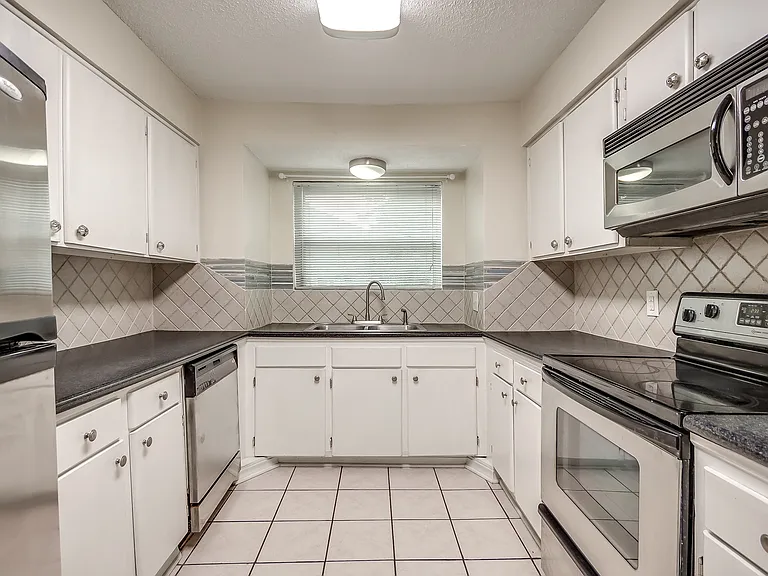 6000 N Pennsylvania Ave #1-206B — Photo 11
