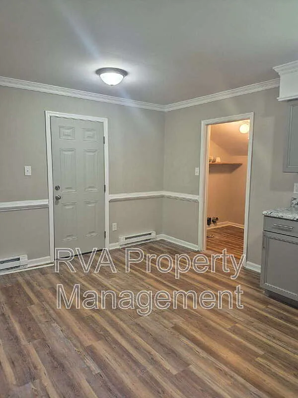3 bed, 1.0 bath, 1120 sqft, $1,450 — Photo 4