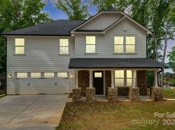 1307 Emerald Shores Rd, Mount Gilead, NC 27306