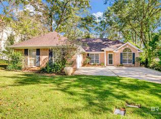 102 Comer Cir, Daphne, AL 36526