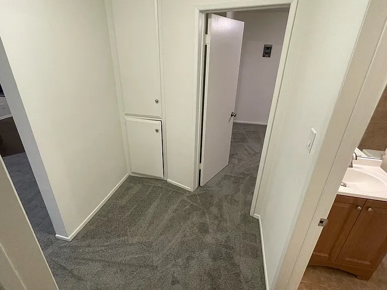 Kahlua Apartments — Photo 17