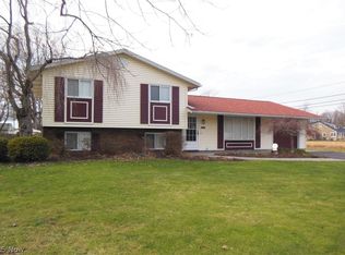 2178 Compton St, Madison, OH 44057