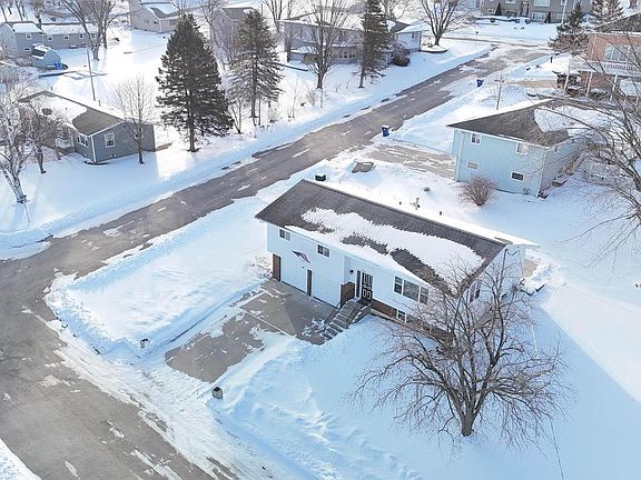 2nd image of 1005 5TH STREET