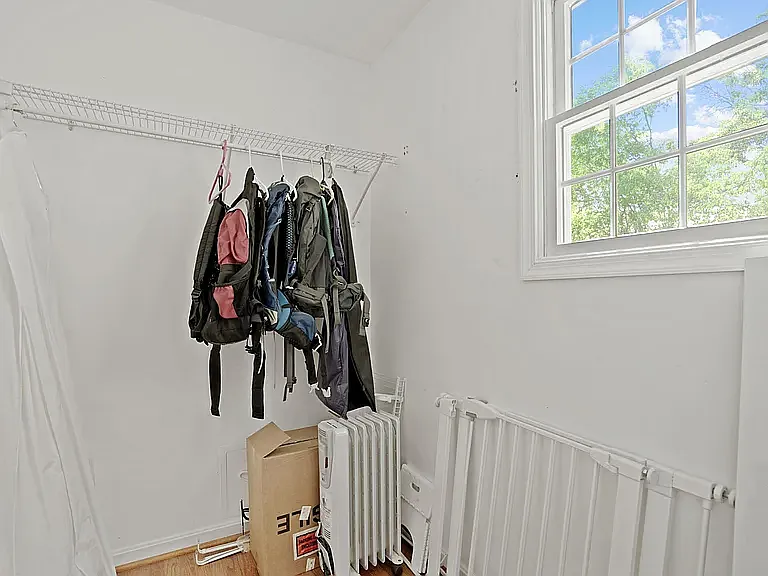 2918 Monroe Pl — Photo 24
