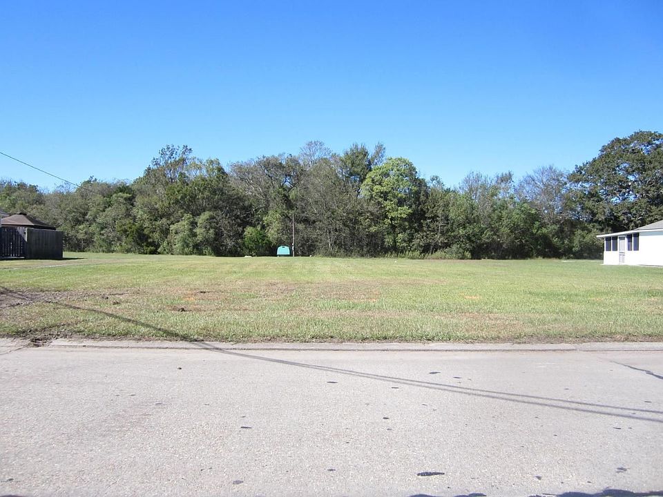 2nd image of Southport Blvd