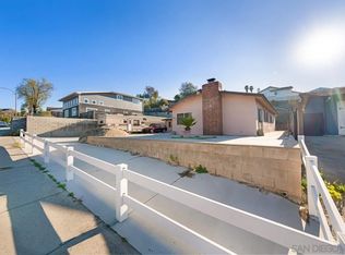 8862 Los Coches Rd, Lakeside, CA 92040