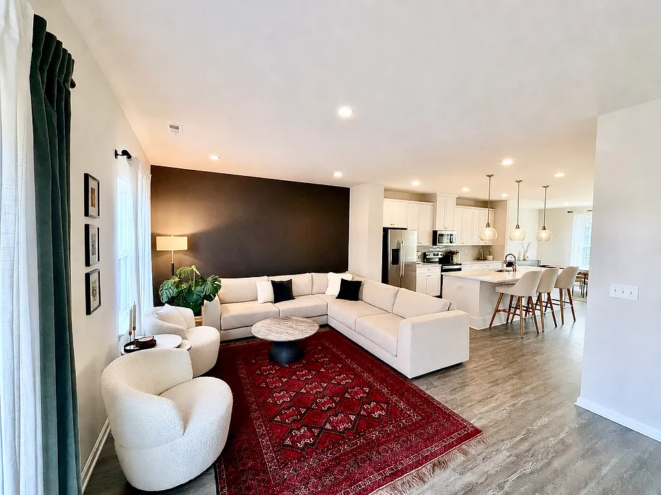 141 Callowhill Ln