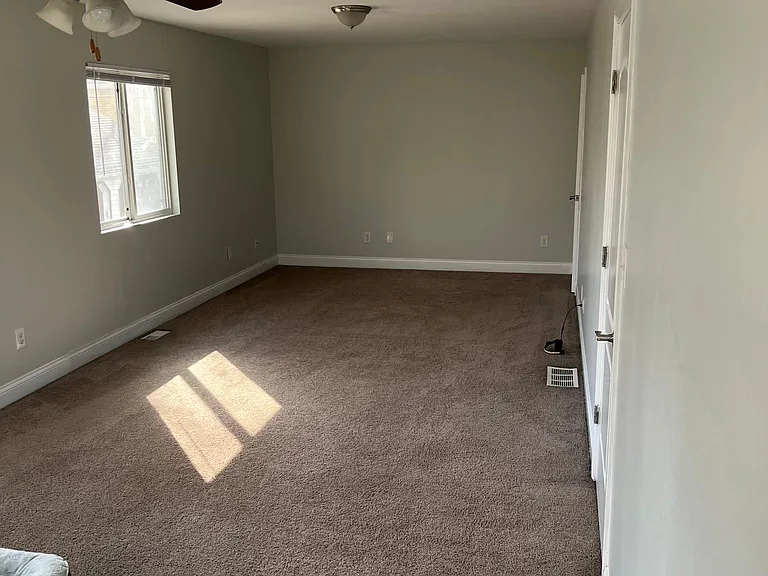 152 N Adams St — Photo 30