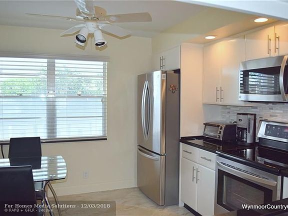 3rd image of 3403 Bimini Ln APT F2