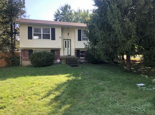 8213 Chickering Way, Louisville, KY 40228