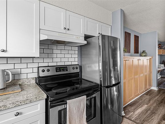 5th image of 824 Island Hwy S #110