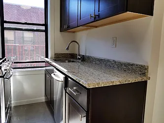 Rented by Hillel Realty Group