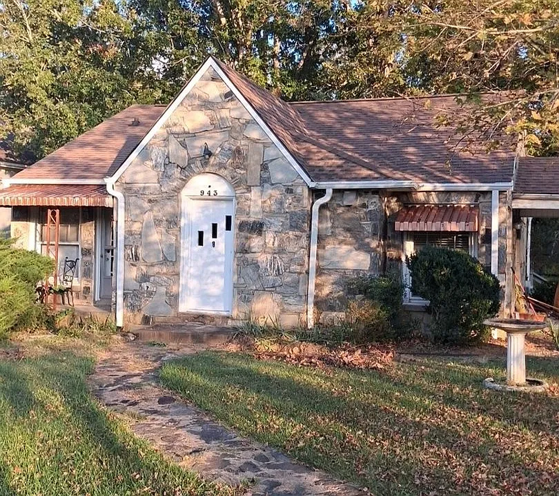 943 Tunnel Rd