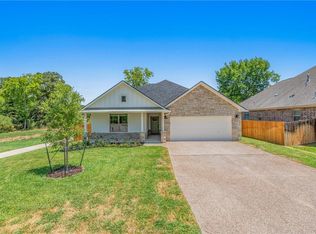 3512 Wildwood Ct, Bryan, TX 77808