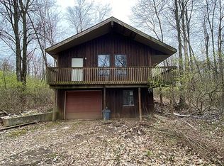 56776 Riga Dr, Three Rivers, MI 49093