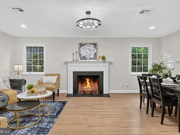 5th image of 313 Vassar Rd