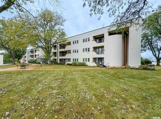 2601 W Willowlake Dr APT 37, Peoria, IL