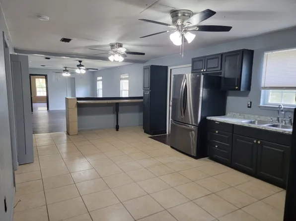 8236 Louisiana Ave, Gulfport, MS 39501