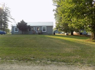 5454 Heron Cove Ct, Beaverton, MI 48612